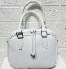 93037 U White