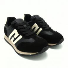 687 (1)
